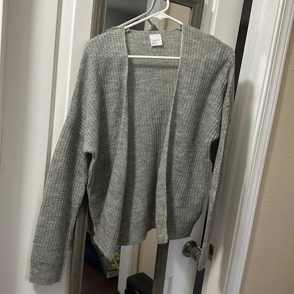 LIGHT Sweater/ Cardigan